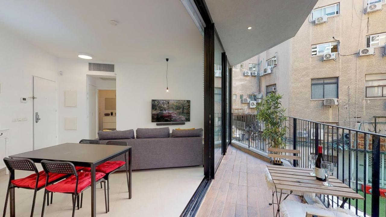 Comfortable Apartment With Balcony By Holyguest تل أبيب المظهر الخارجي الصورة